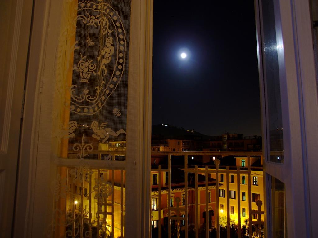L'Una Di Notte Salerno Kamer foto