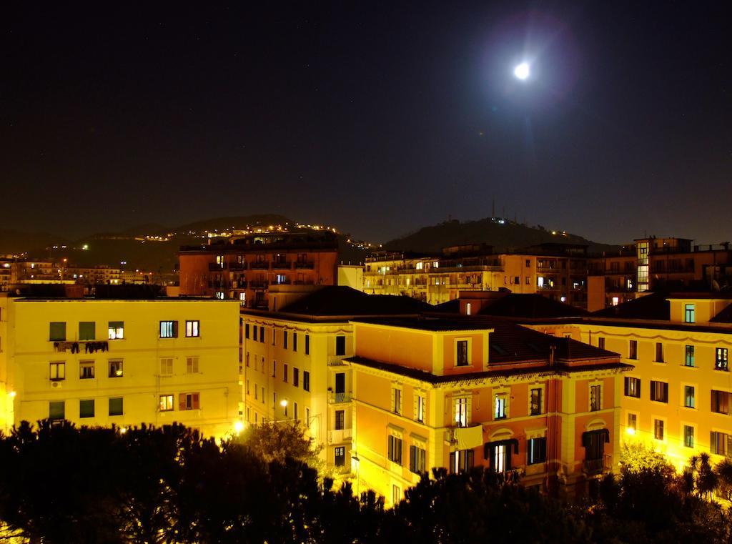 L'Una Di Notte Salerno Buitenkant foto